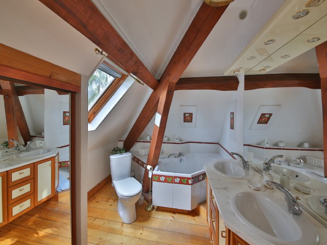 Image of Villa 17
