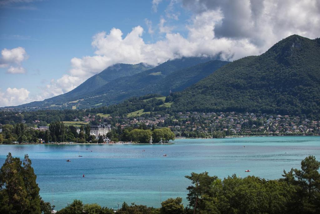 Image of hotel pelican annecy