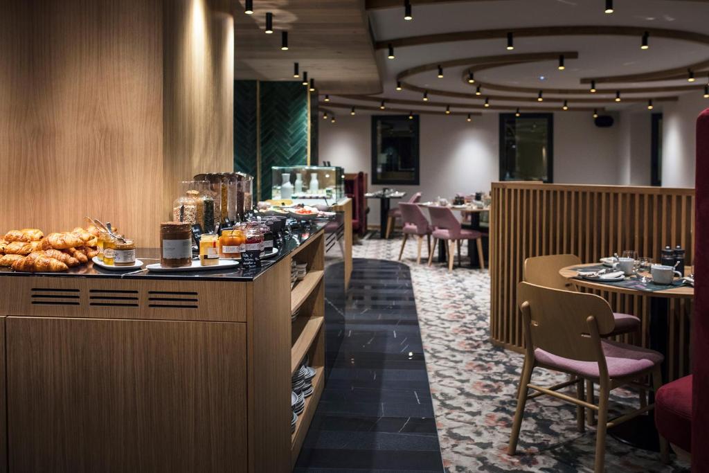 Image of hotel pelican annecy